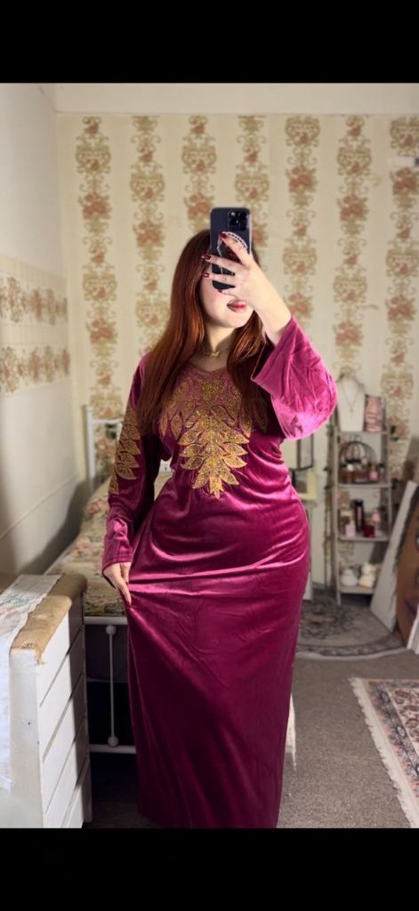 منتج - لون وردي